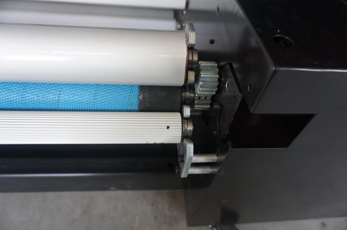 Sublimación de la máquina de transferencia del calentador del color del arreglo de la tela 1,8 m para la impresora de la materia textil 0