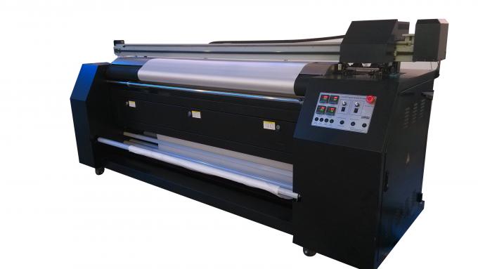 El rollo a rodar surge el equipo de impresión digital de materia textil con la cabeza de impresora de EPSON DX7 0