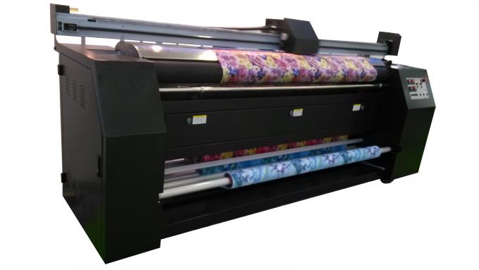 El rollo a rodar surge el equipo de impresión digital de materia textil con la cabeza de impresora de EPSON DX7 1
