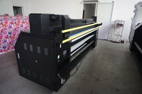 Trazador multicolor de la sublimación de la bandera de la tela de la bandera con el chorro de tinta piezoeléctrico