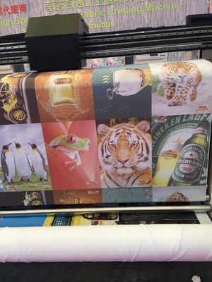 Bandera lateral doble que hace la máquina con la precisión de alta velocidad y alta