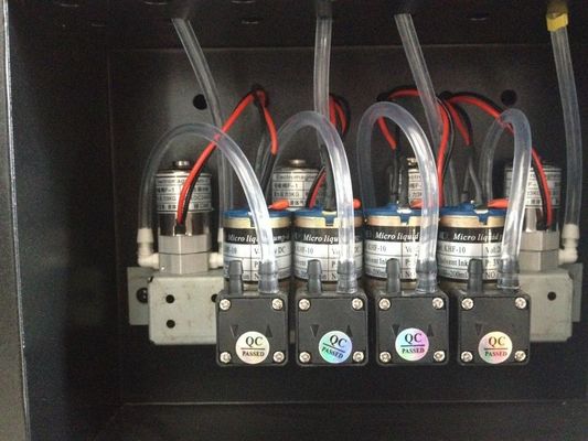 Digitaces interiores e impresora al aire libre de la materia textil de Mimaki para hacer que la pluma señala por medio de una bandera directamente