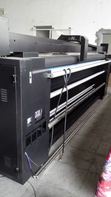 Rollo para rodar la máquina de la impresora de la materia textil de la bandera de la bandera de playa del trazador de la tela